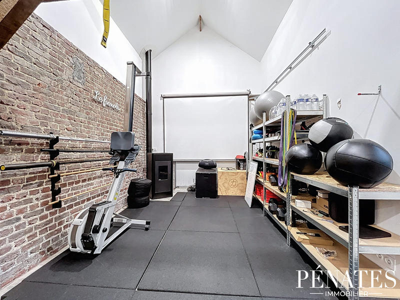 Maison - 195 m² - 7 pièces