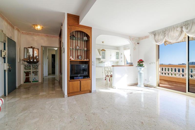 Appartement - 79 m² - 3 pièces