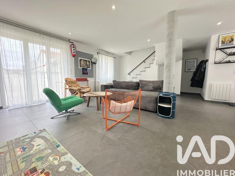 Maison - 123 m² - 4 pièces