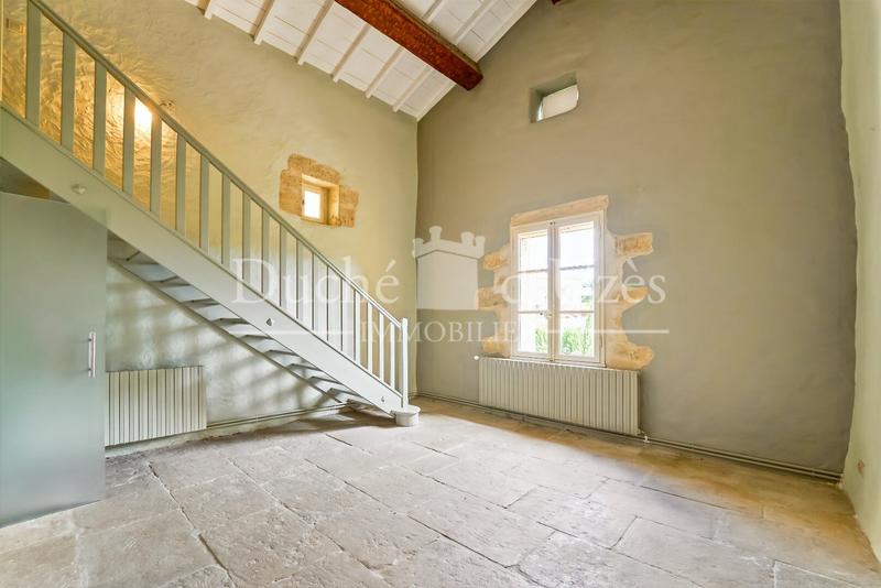 Maison - 307 m² - 7 pièces