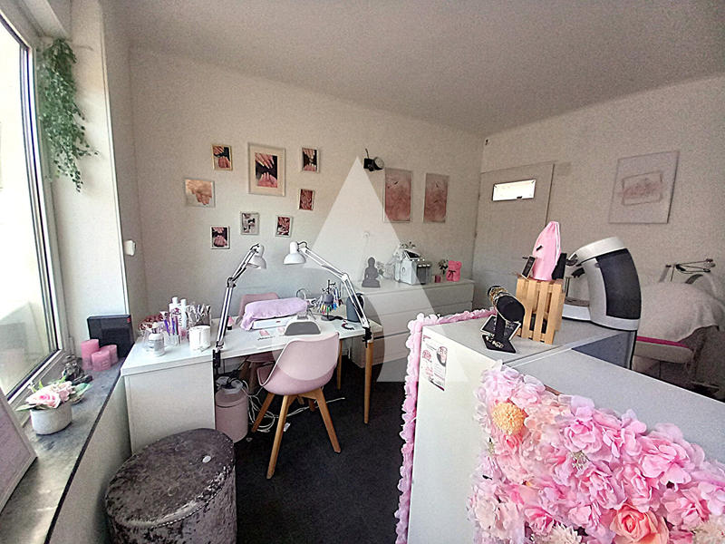 Maison - 189 m² - 13 pièces