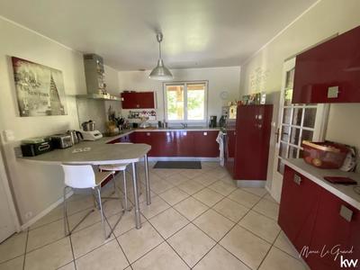 Maison - 146 m² - 6 pièces