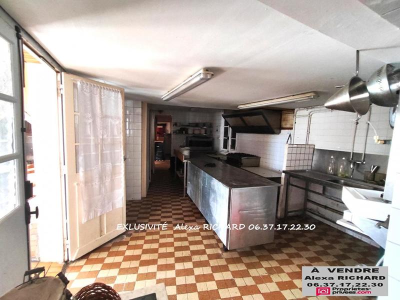 Immeuble - 270 m² - 7 pièces