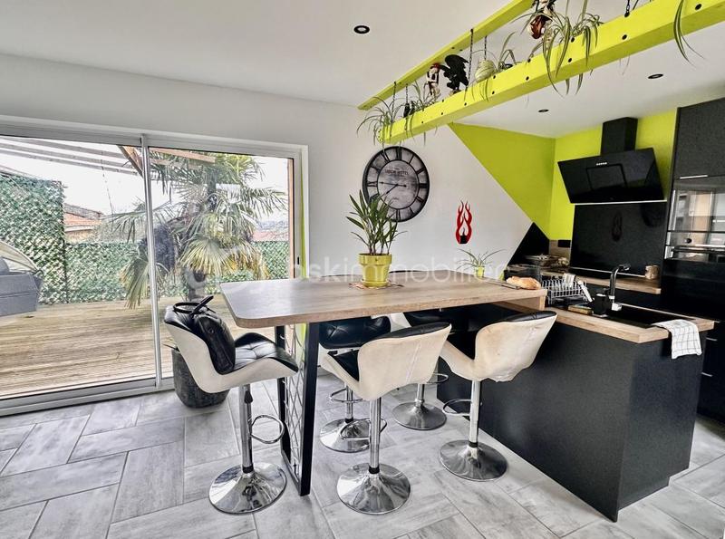 Maison en pierre - 112 m² - 4 pièces