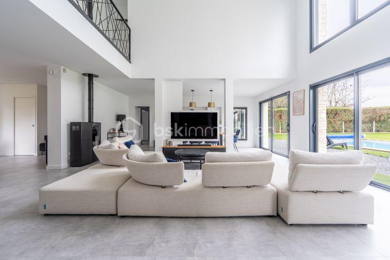 Maison - 293 m² - 7 pièces