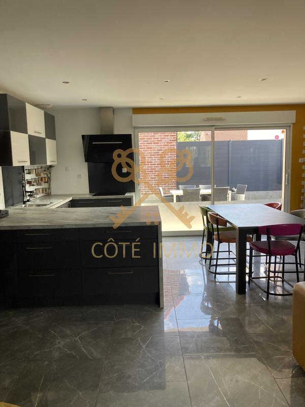 Maison - 120 m² - 6 pièces