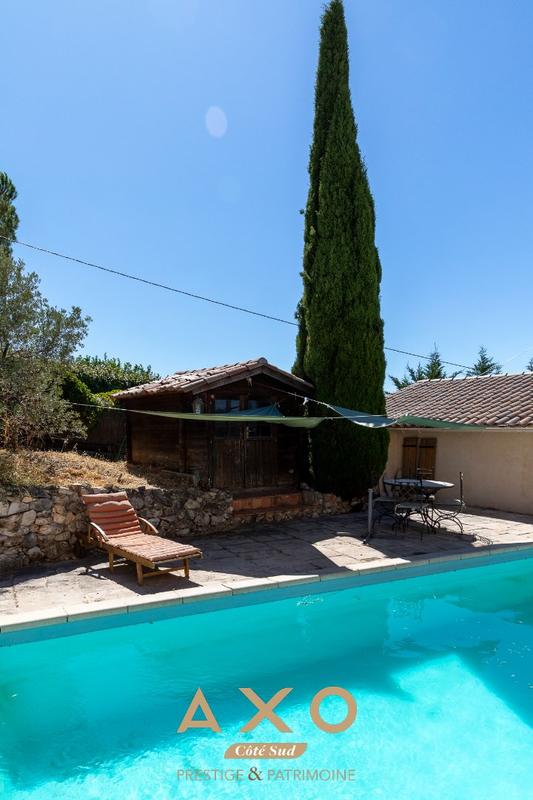 Maison - 200 m² - 7 pièces