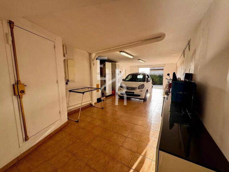 Maison - 195 m² - 6 pièces