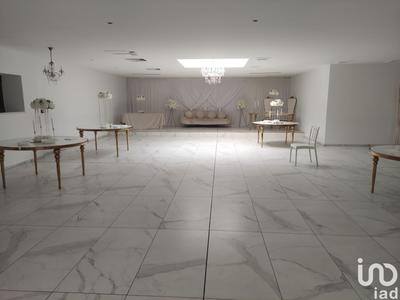 Local commercial - 1 500 m²