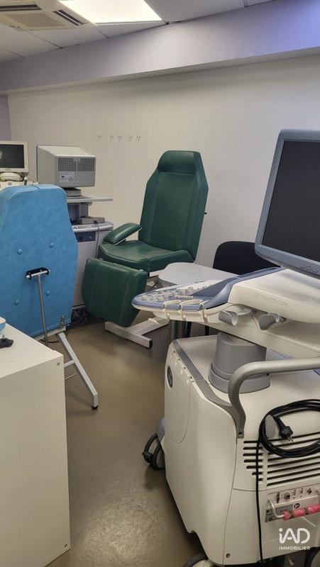 Local commercial - 875 m²