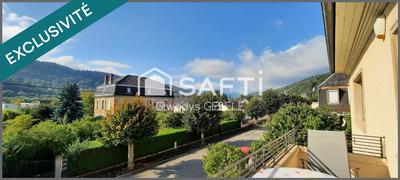 Maison - 180 m² - 9 pièces