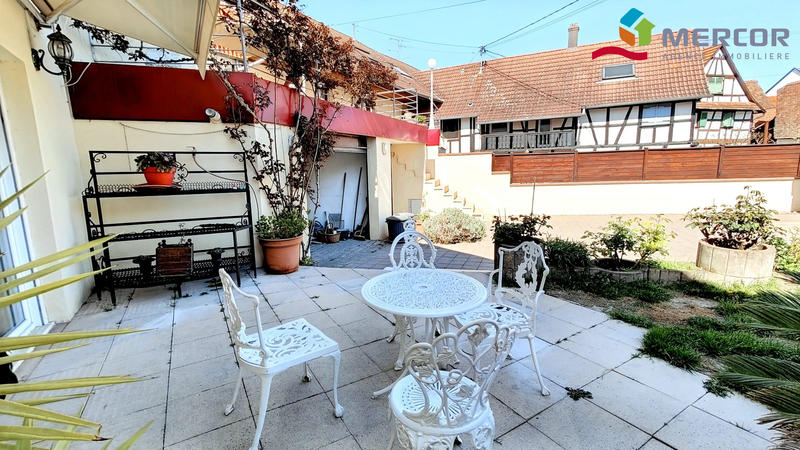 Maison - 250 m² - 4 pièces