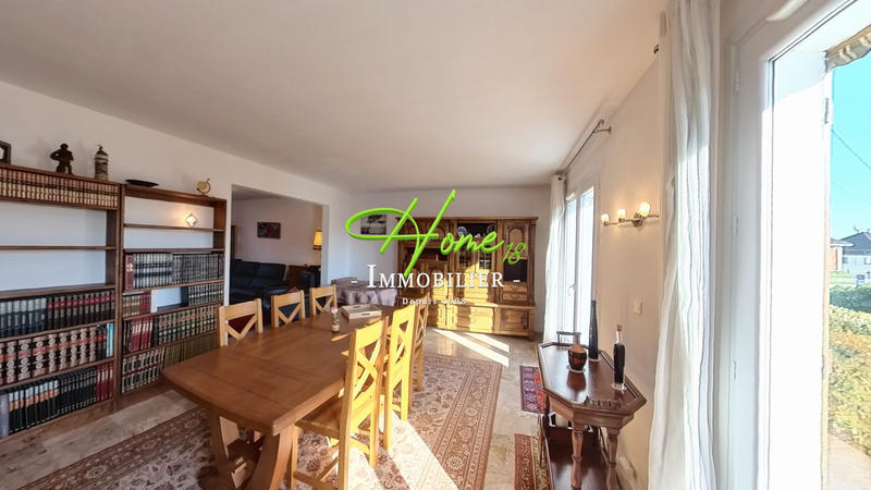 Maison - 162 m² - 8 pièces