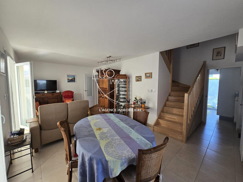 Maison traditionnelle - 94 m² - 4 pièces