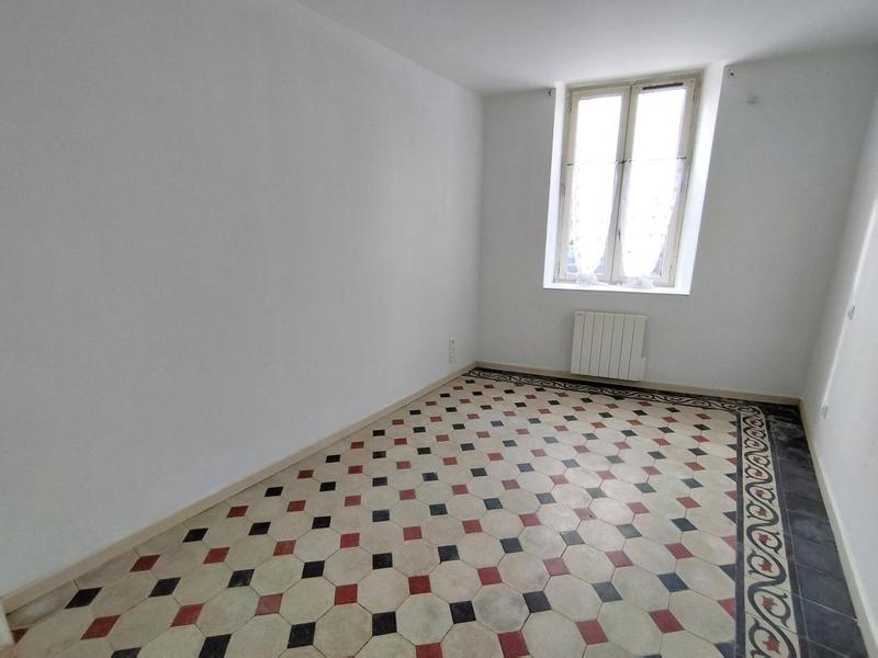 Appartement - 81 m² - 3 pièces