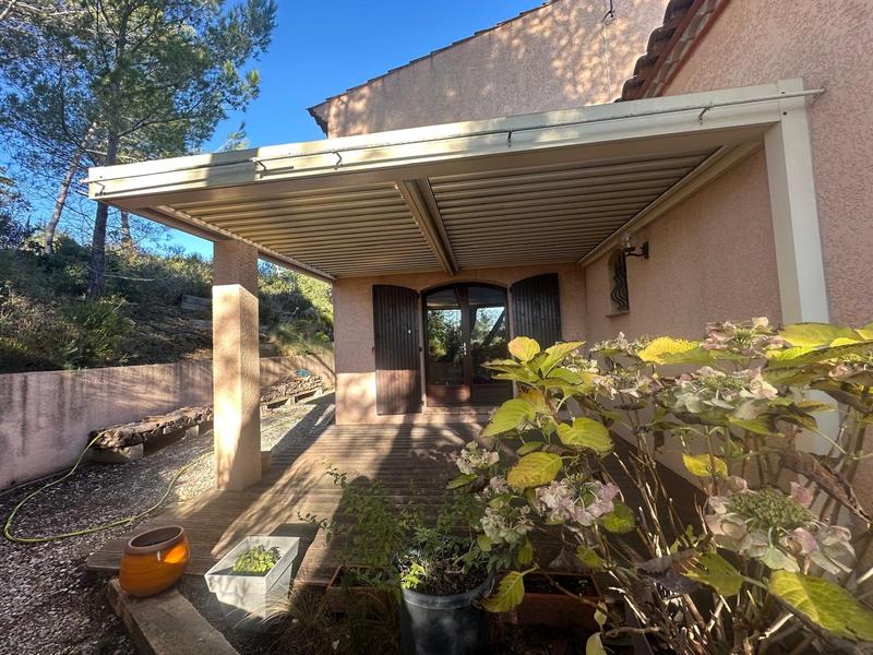 Maison traditionnelle - 268 m² - 9 pièces