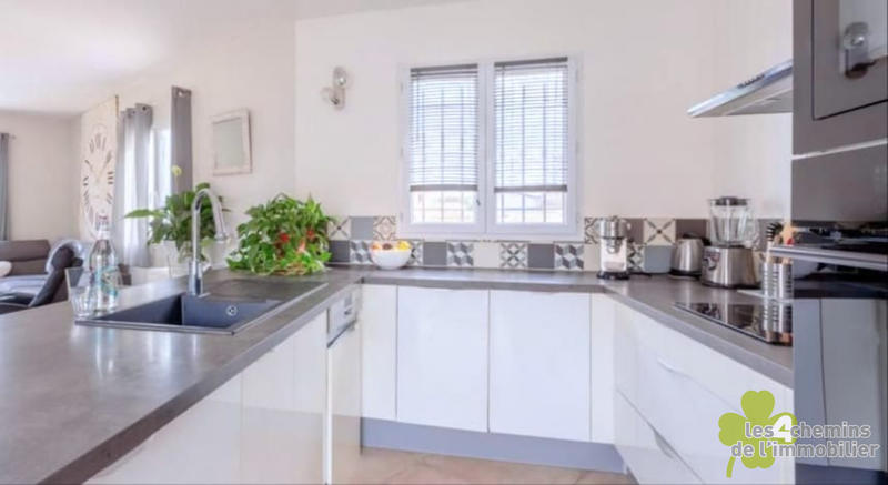 Villa - 180 m² - 6 pièces