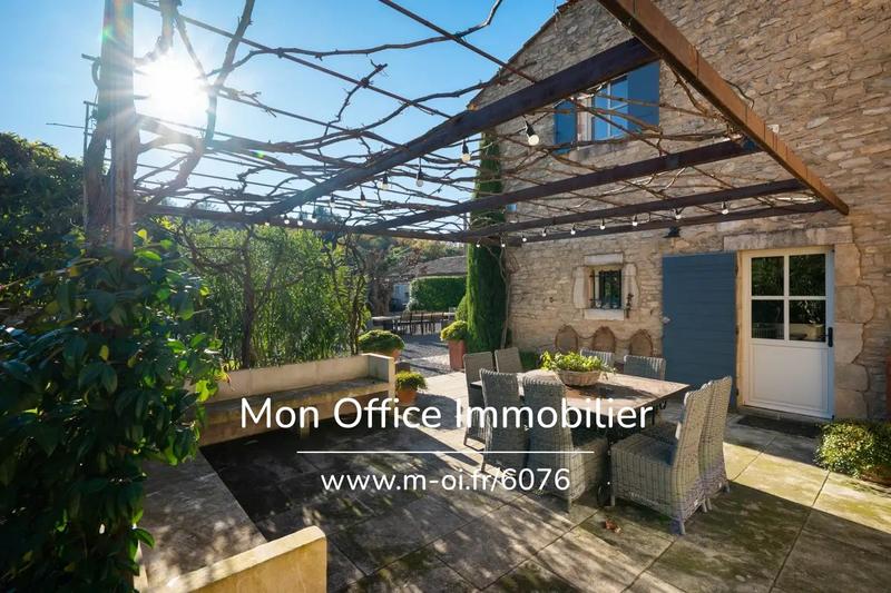 Propriété - 380 m² - 13 pièces