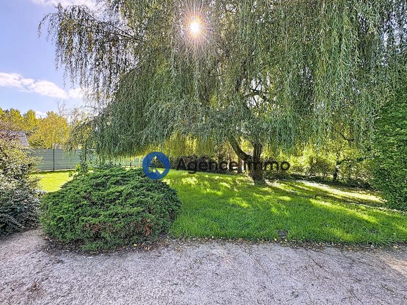 Maison traditionnelle - 278 m² - 8 pièces