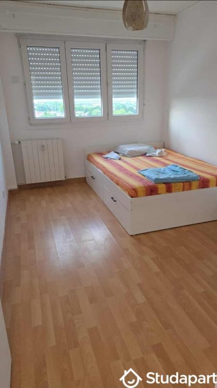 Chambre - 9 m² - 1 pièce