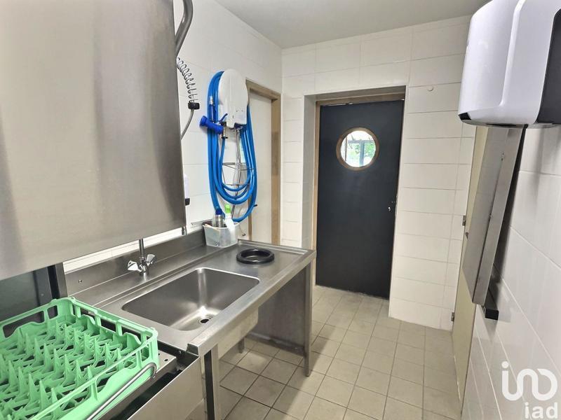 Local commercial - 127 m²