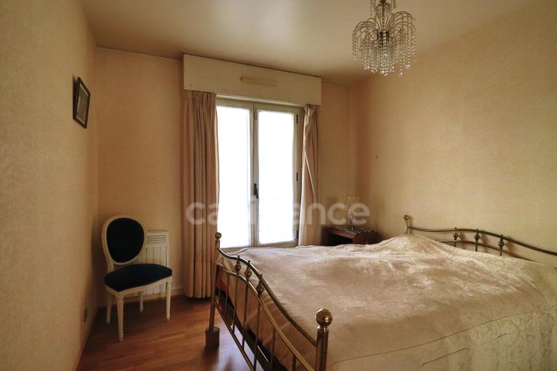 Appartement - 96 m² - 4 pièces