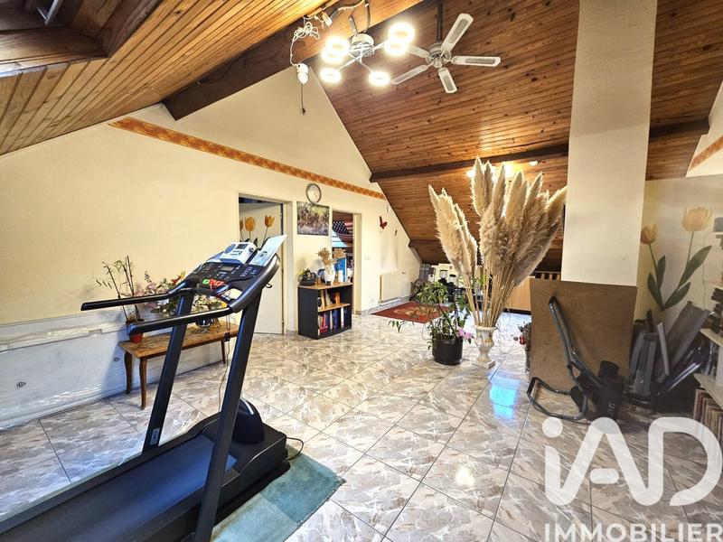 Maison - 197 m² - 7 pièces