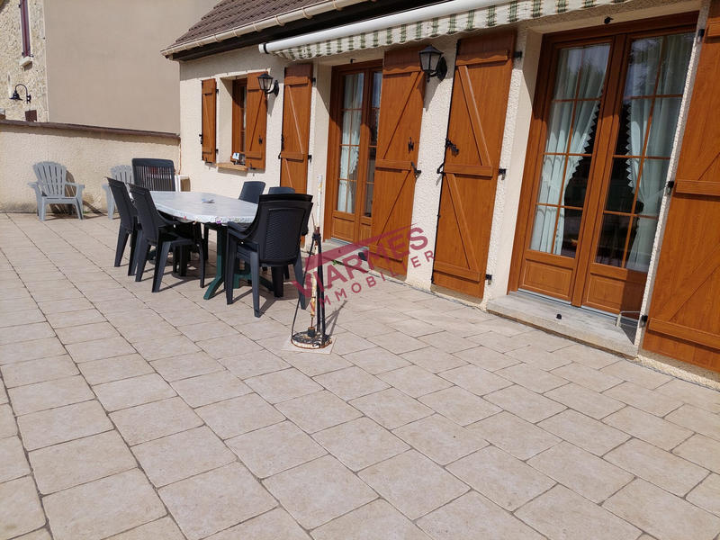 Maison - 90 m² - 5 pièces