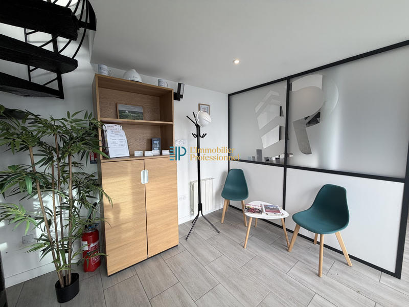 Local commercial - 64 m² - 4 pièces