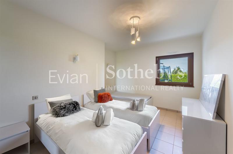 Maison - 480 m² - 7 pièces