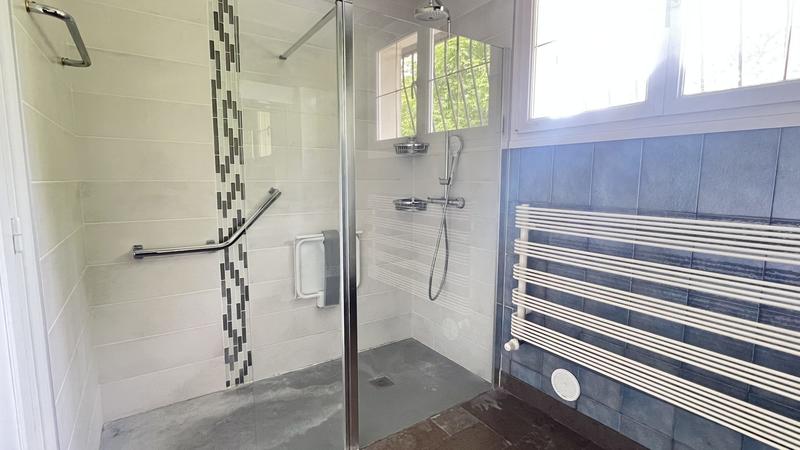 Maison ancienne - 226 m² - 10 pièces