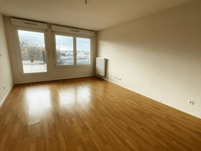 Appartement - 98 m² - 5 pièces