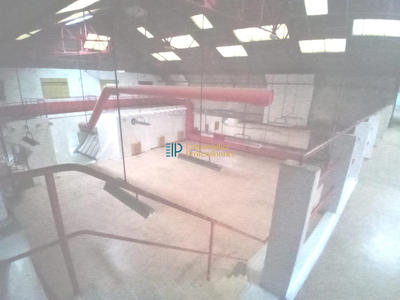 Local commercial - 584 m²