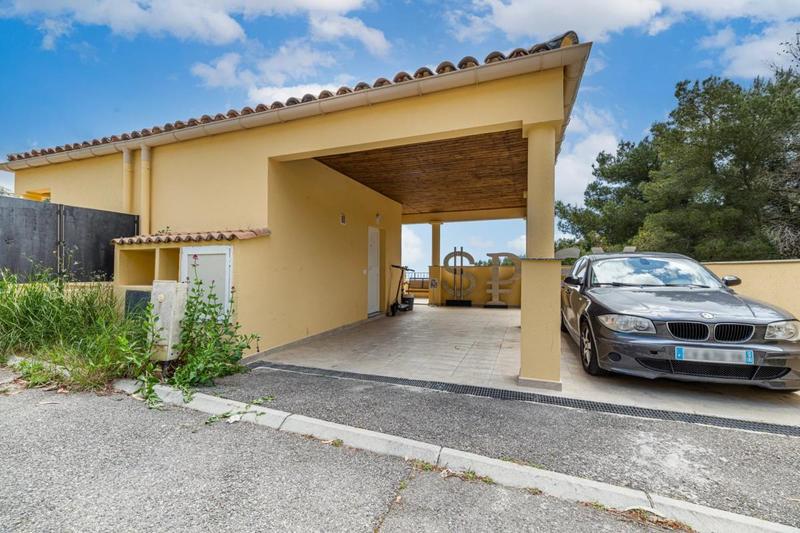 Villa - 100 m² - 3 pièces