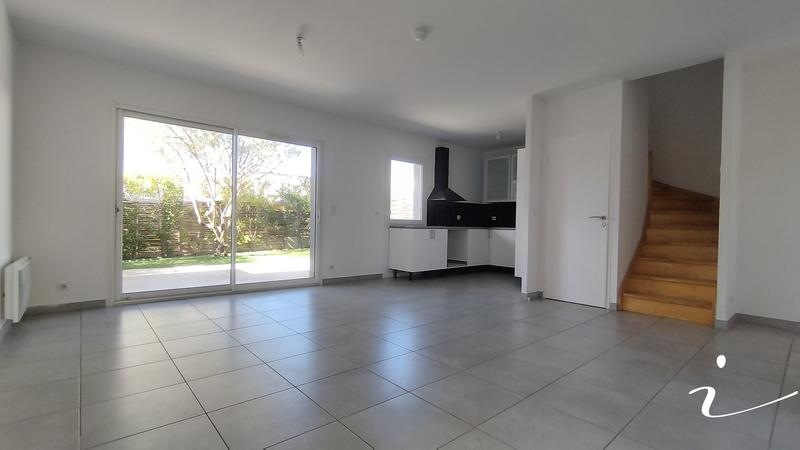 Maison - 83 m² - 4 pièces