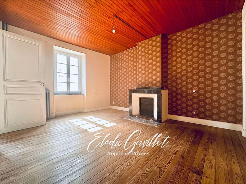 Maison - 304 m² - 11 pièces