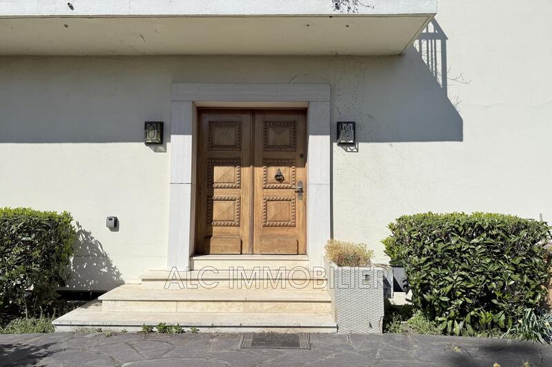 Appartement - 315 m²