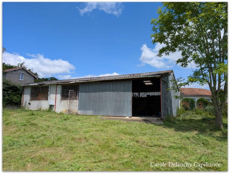 Maison - 150 m² - 1 pièce