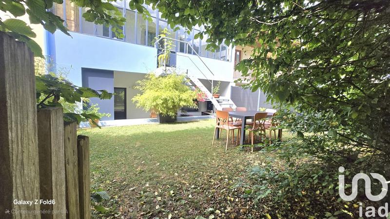 Maison - 205 m² - 8 pièces