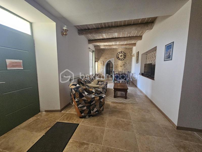 Propriété - 326 m² - 9 pièces