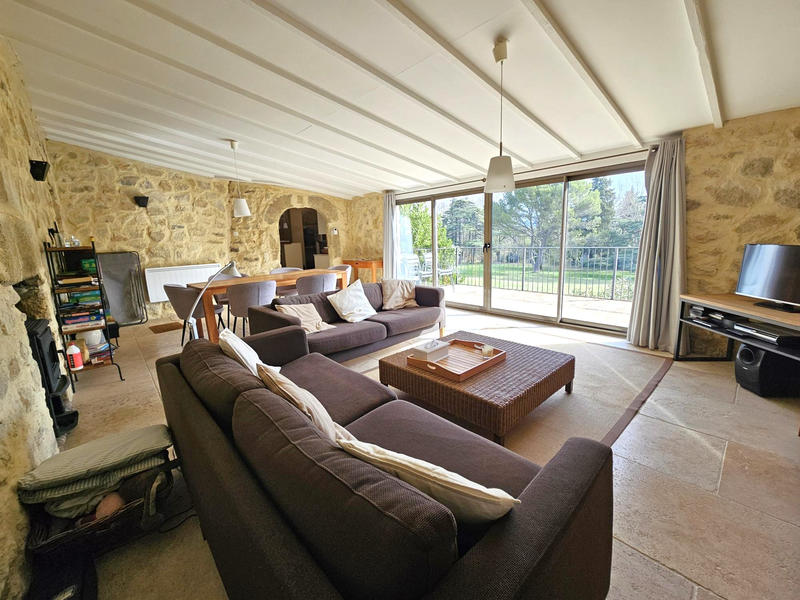 Château - 120 m² - 3 pièces