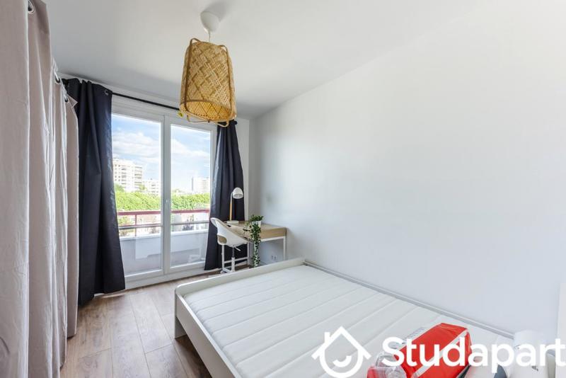 Chambre - 10 m² - 1 pièce