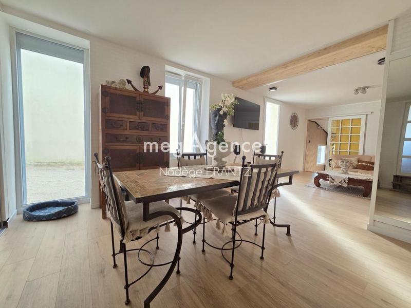 Maison - 120 m² - 6 pièces