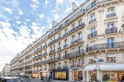 Studio - 9 m² - 1 pièce