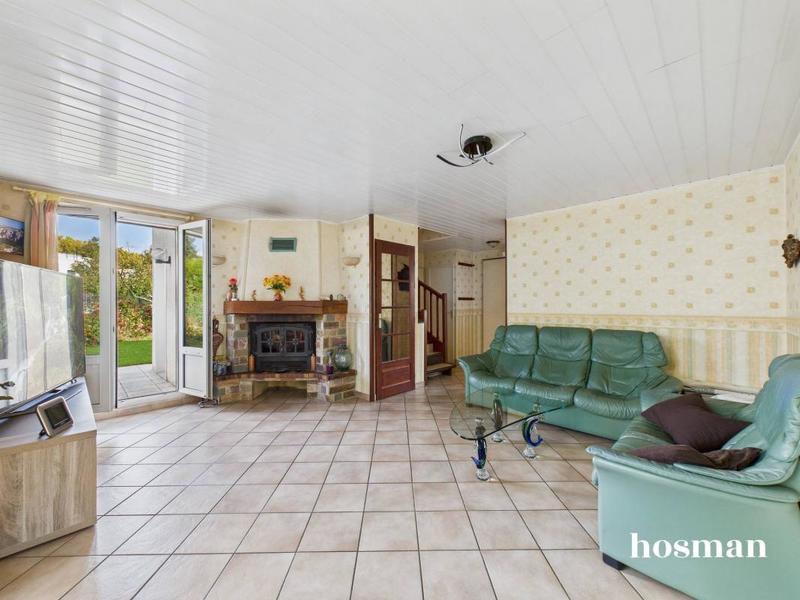 Maison - 97 m² - 5 pièces