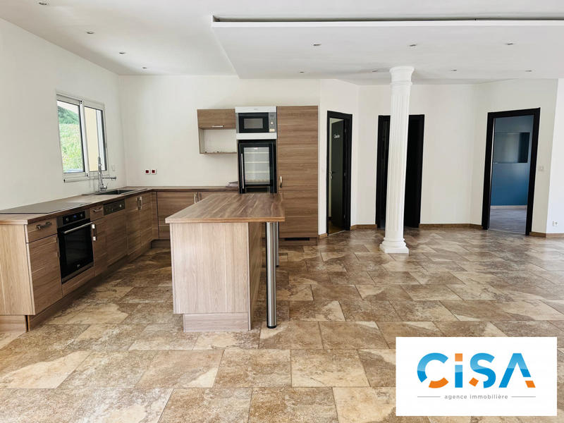 Maison - 165 m² - 7 pièces