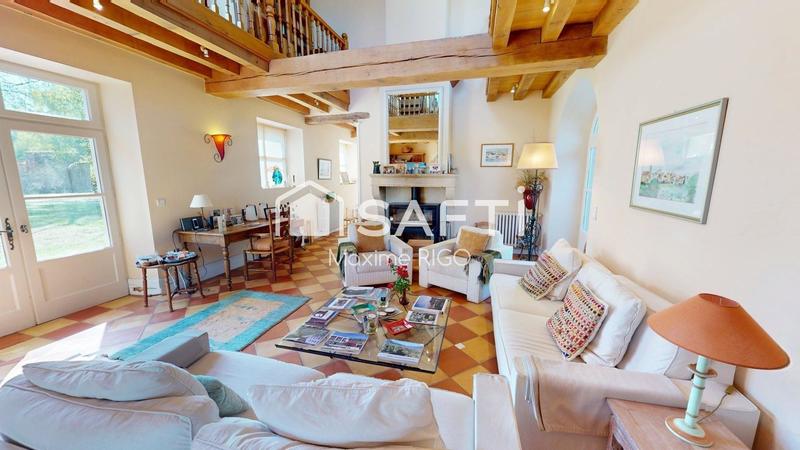 Château - 825 m² - 16 pièces