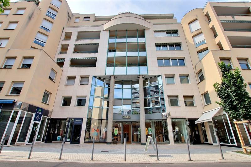 Appartement - 77 m² - 4 pièces