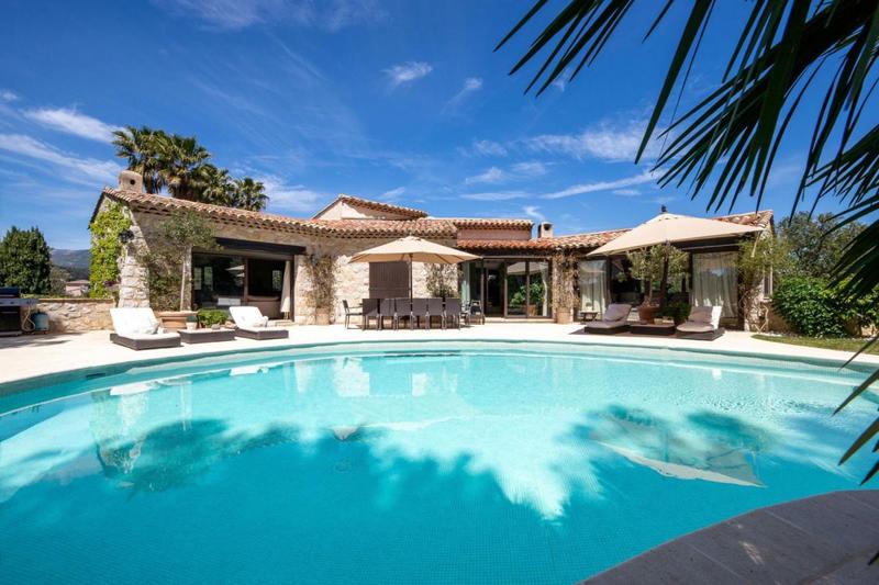 Villa - 490 m² - 7 pièces