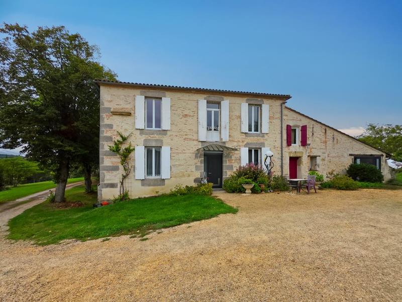 Demeure - 300 m² - 10 pièces